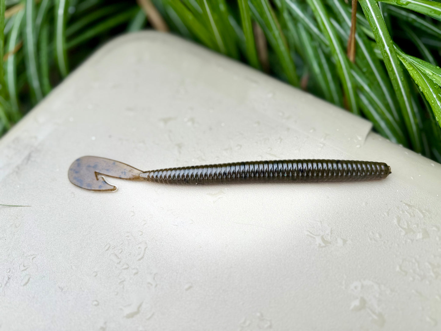 7 inch magnum swimming worm 6pk